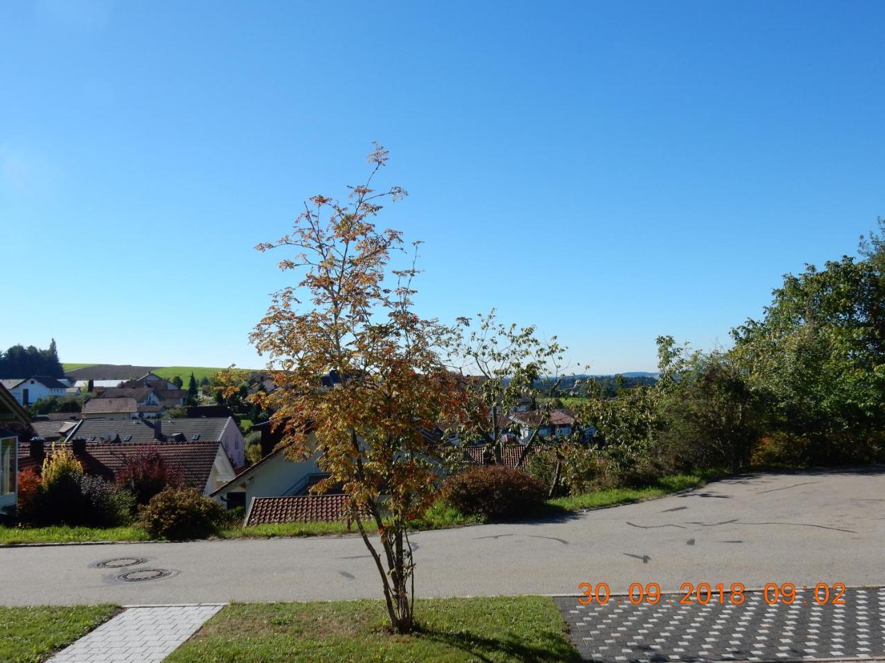 Neukirchen vorm Wald Ferienwohnung Fernblick מראה חיצוני תמונה