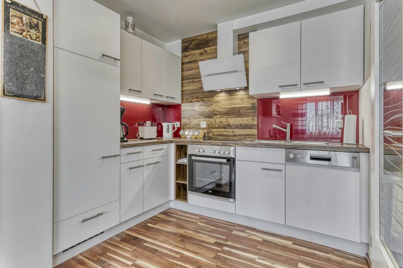 Neukirchen vorm Wald Ferienwohnung Fernblick מראה חיצוני תמונה